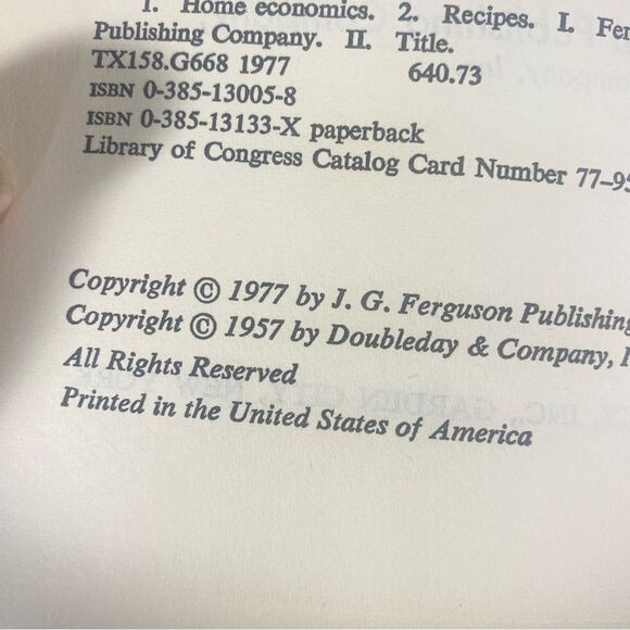 The Encyclopedia of Household Hints and Dollar Stretchers By Michael Gore - Picture 3 of 6